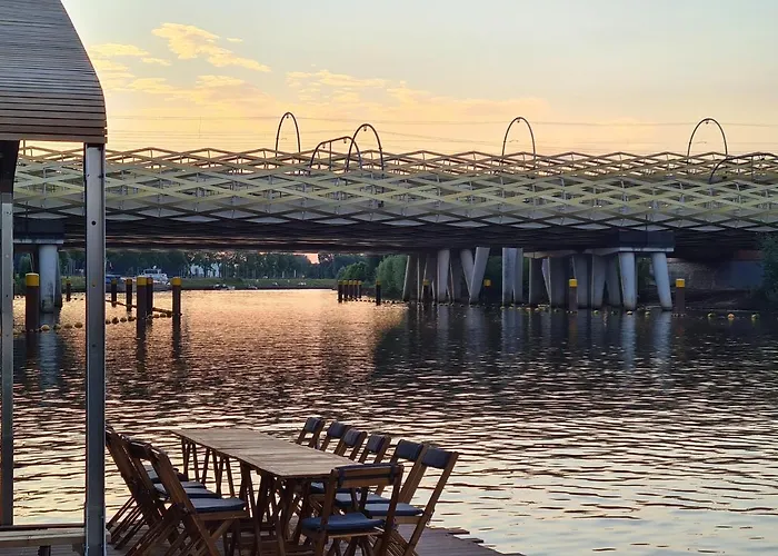 펜션 Wikkelboats At Tramkade Den Bosch